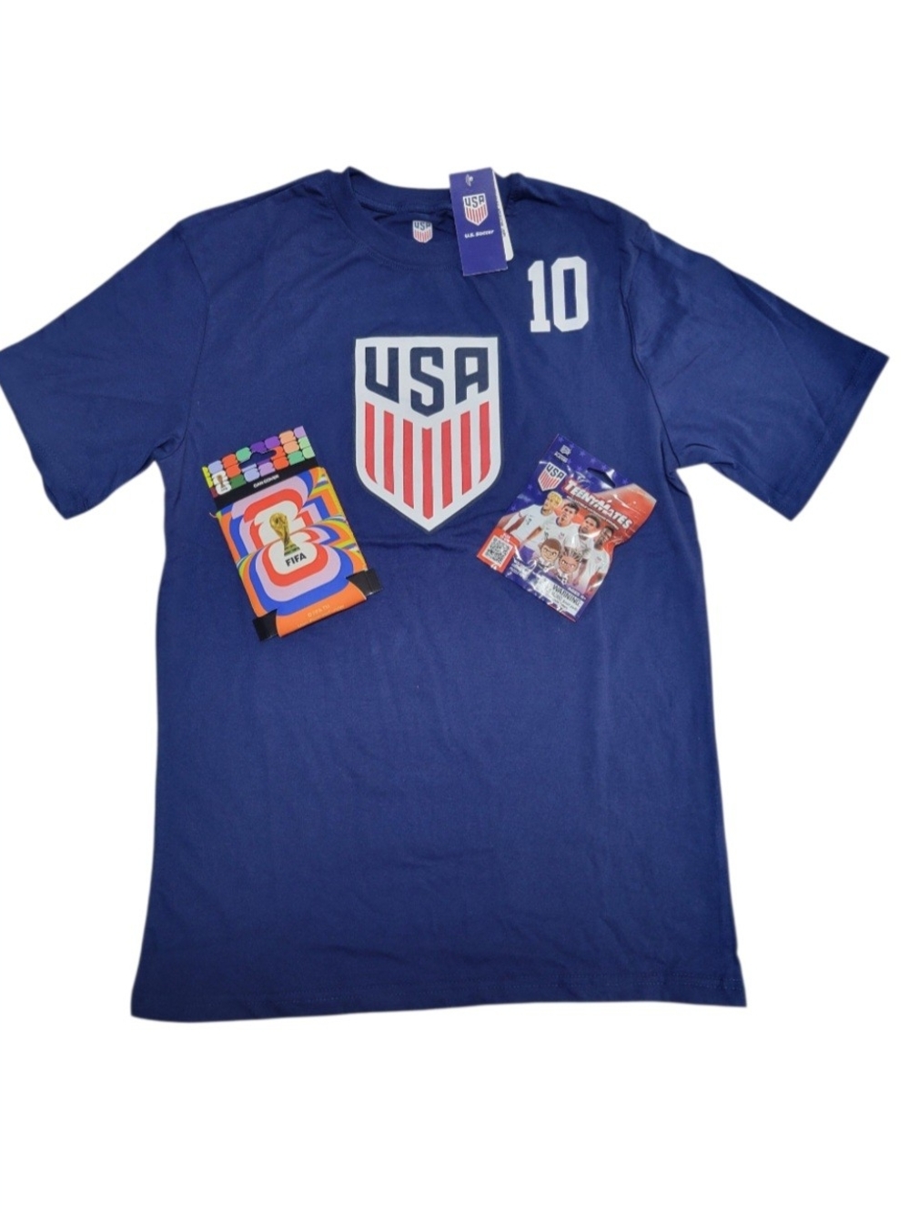 USA Soccer Christian Pulisic Bundle Adult S T-Shirt + FIFA Koozie + TeenyMates